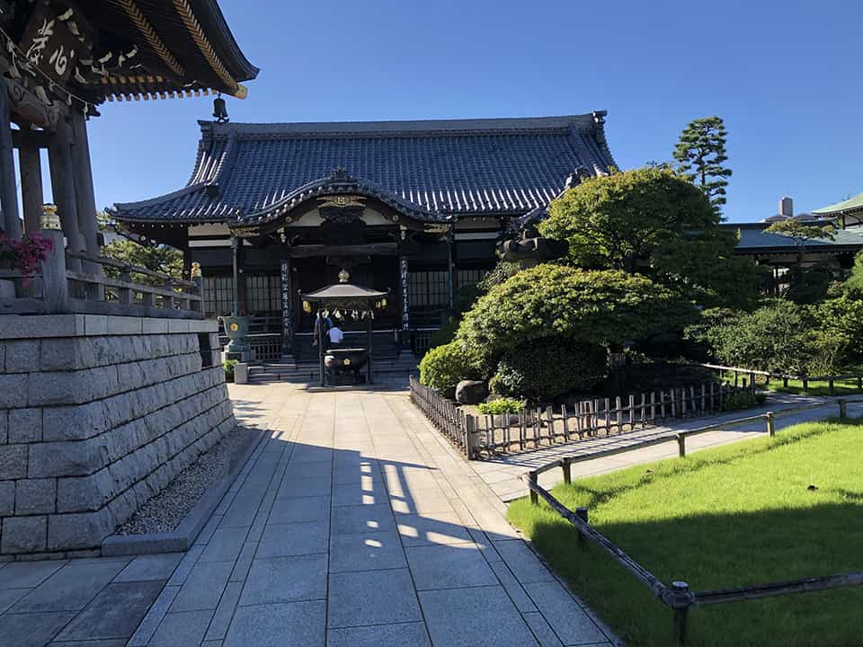 利栄山 長勝寺