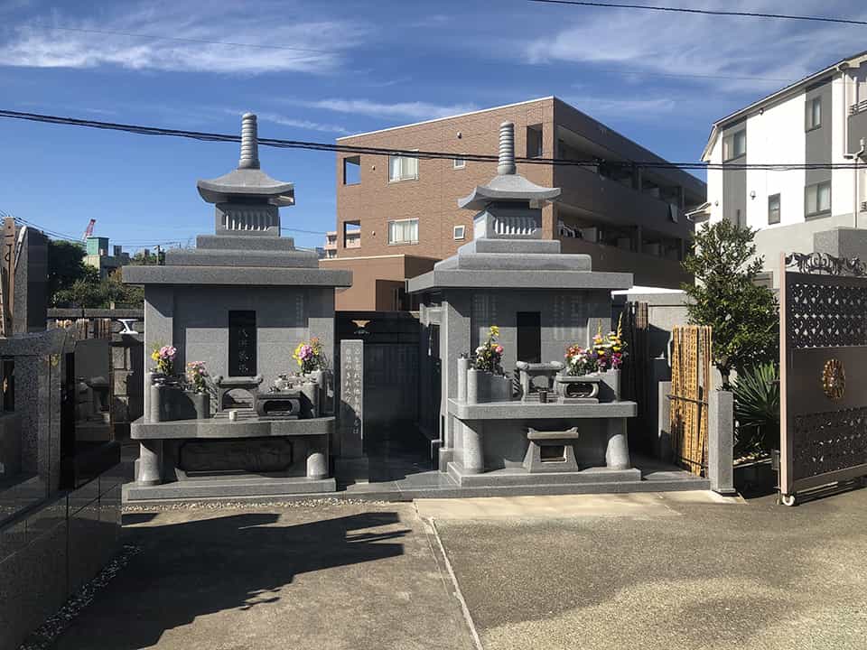 徳正寺「永代供養塔」