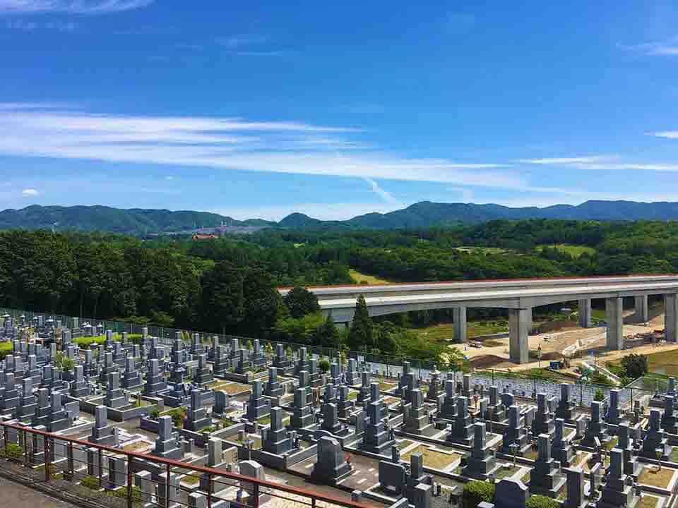 仏心霊園