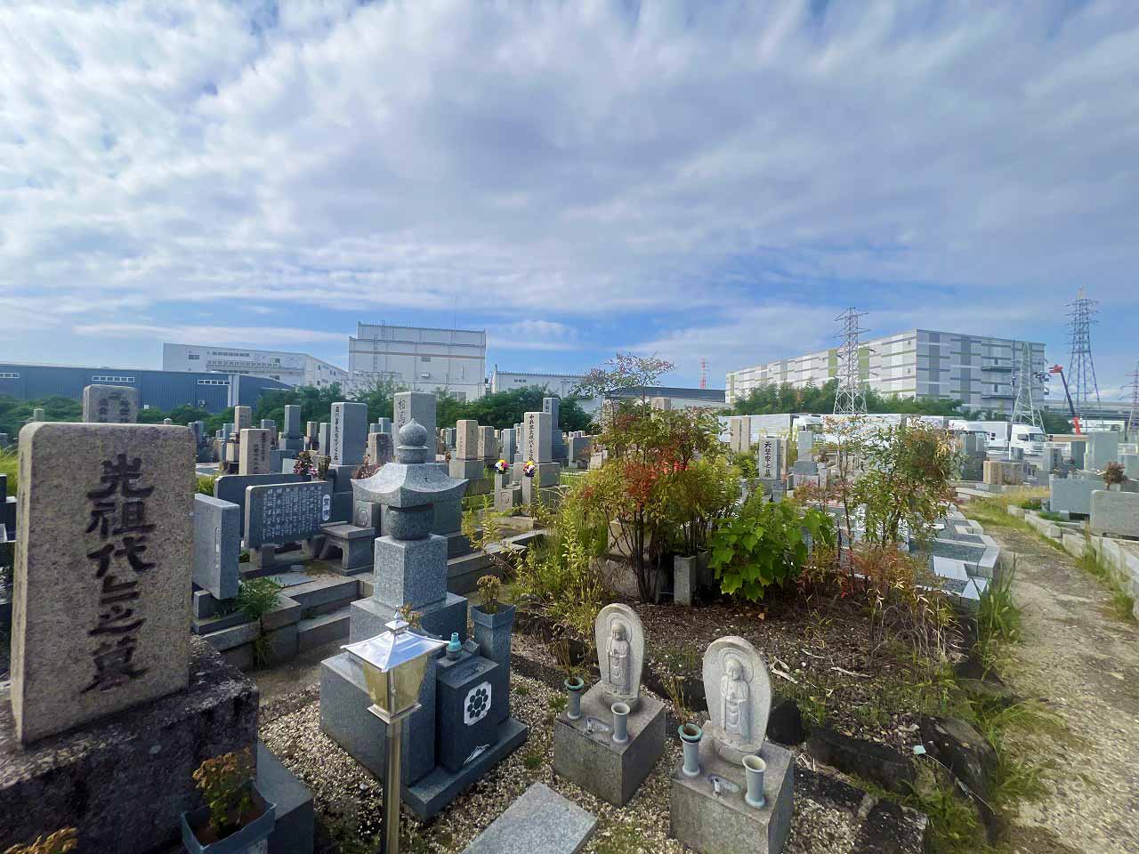 星田共同墓地（小奈辺墓地）
