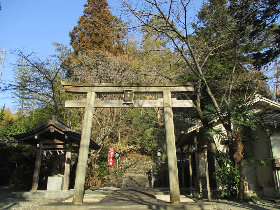 稲足神社