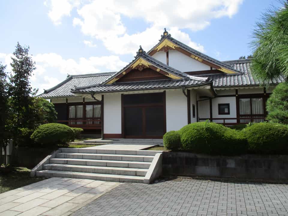 幸龍寺「久遠廟」