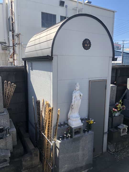 徳正寺「永代供養塔」