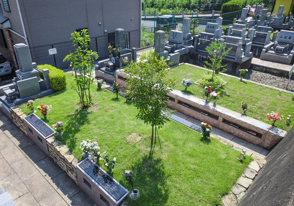 厚木やすらぎ霊園 「樹木葬墓地」